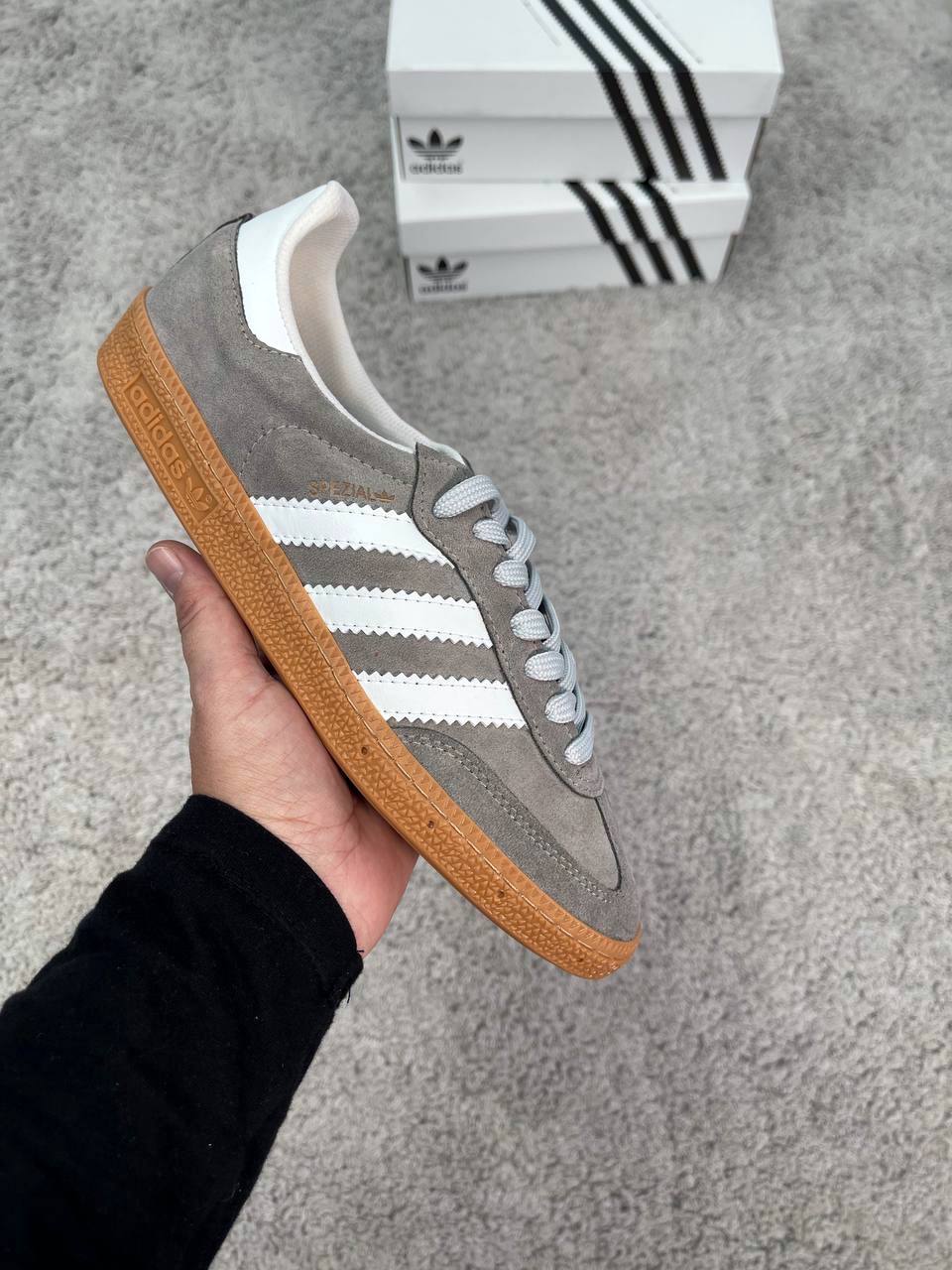 Adidas Spezial gris