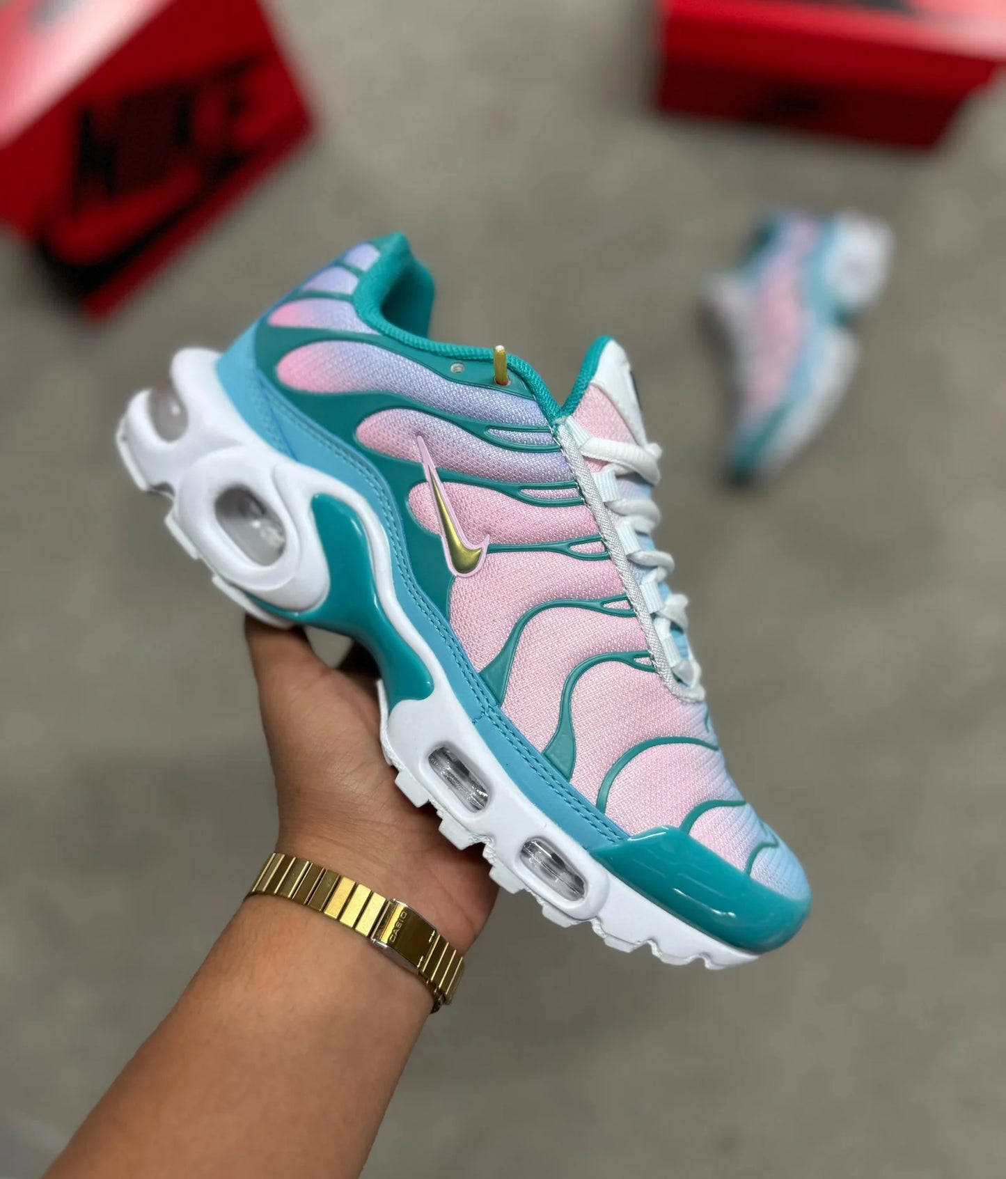 Nike TN verde y rosa