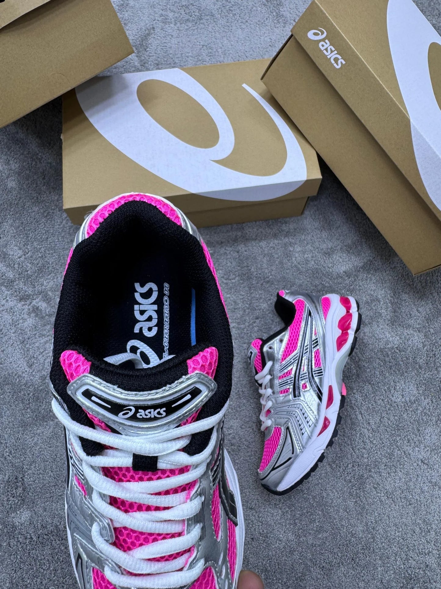 Asics GEL-Kayano gris y rosa