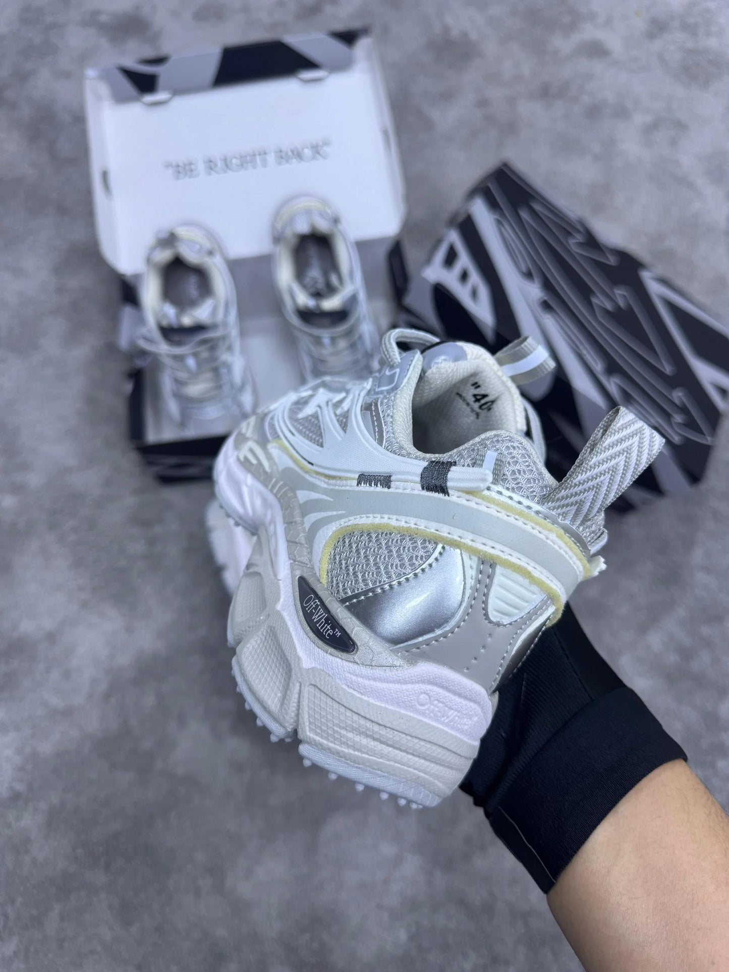Off-White be Right blanca