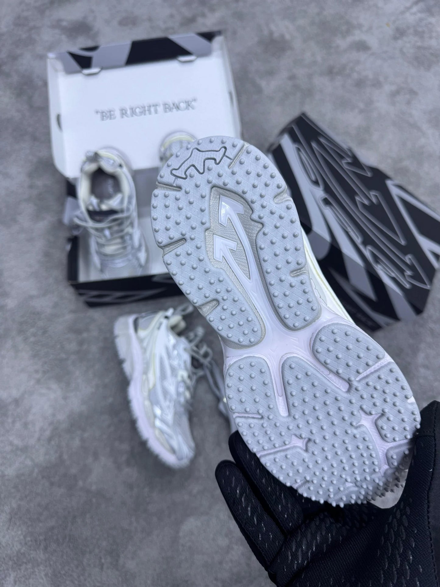 Off-White be Right blanca