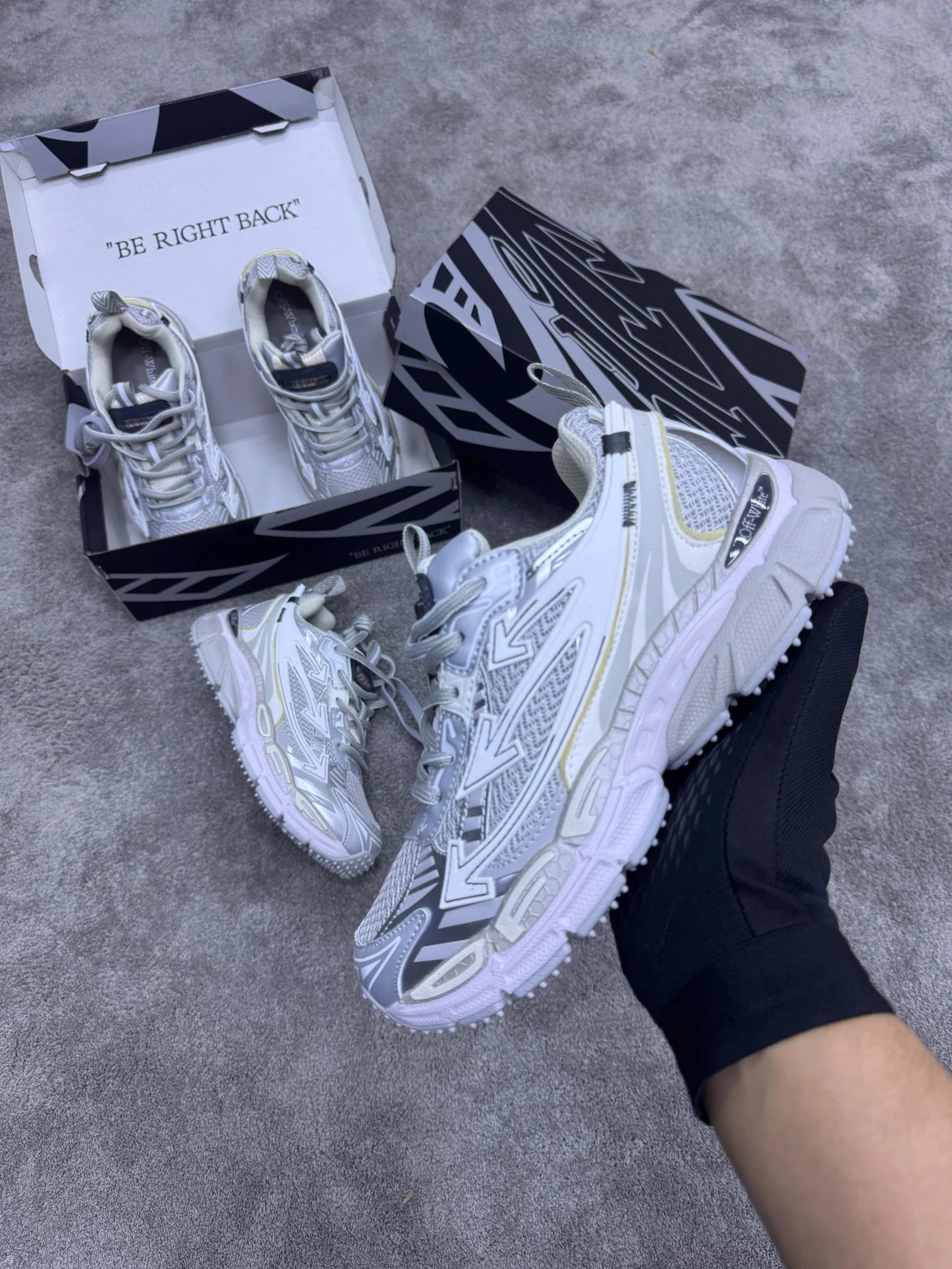 Off-White be Right blanca