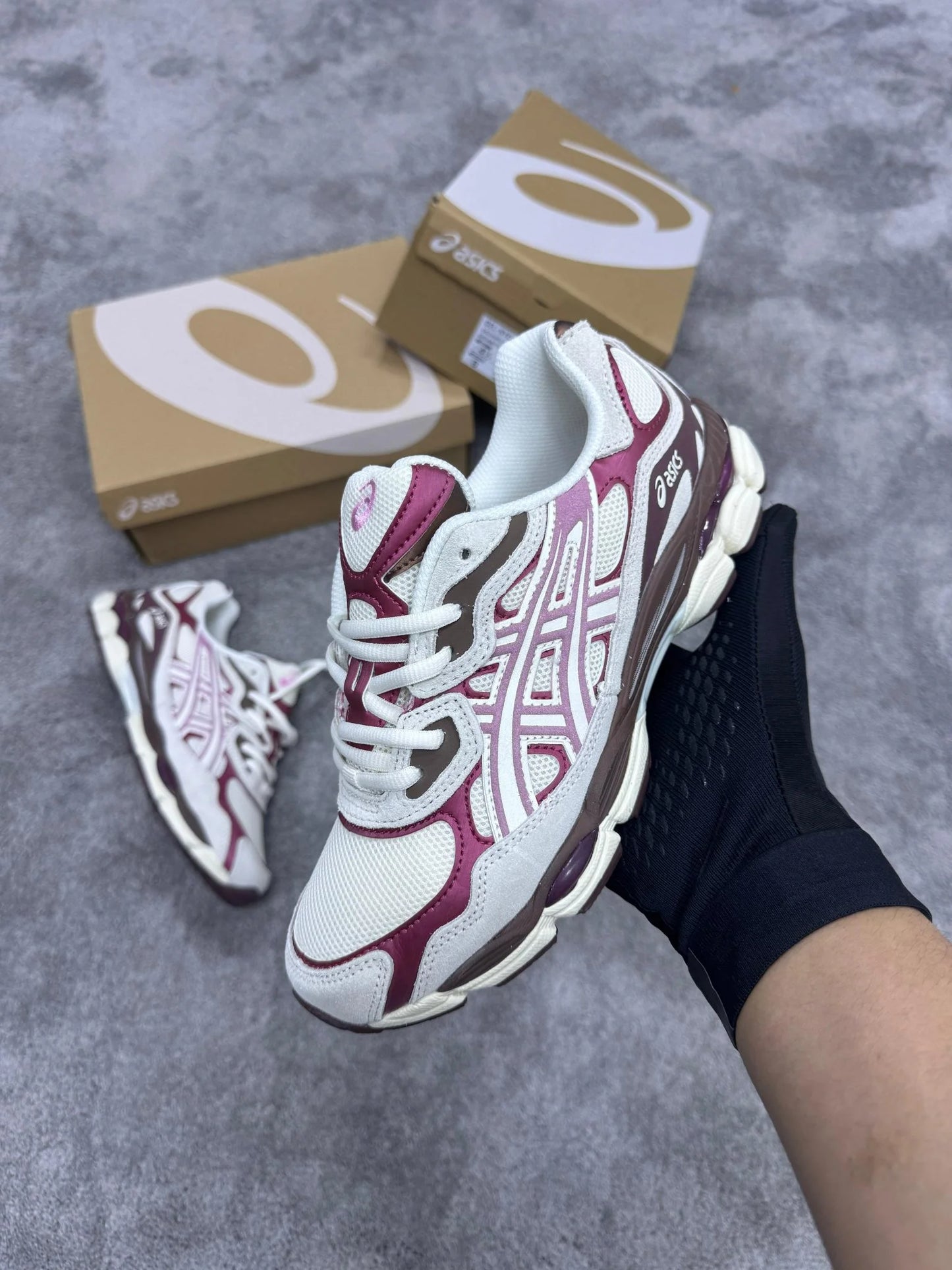 Asics GEL-NYC crema y rosa