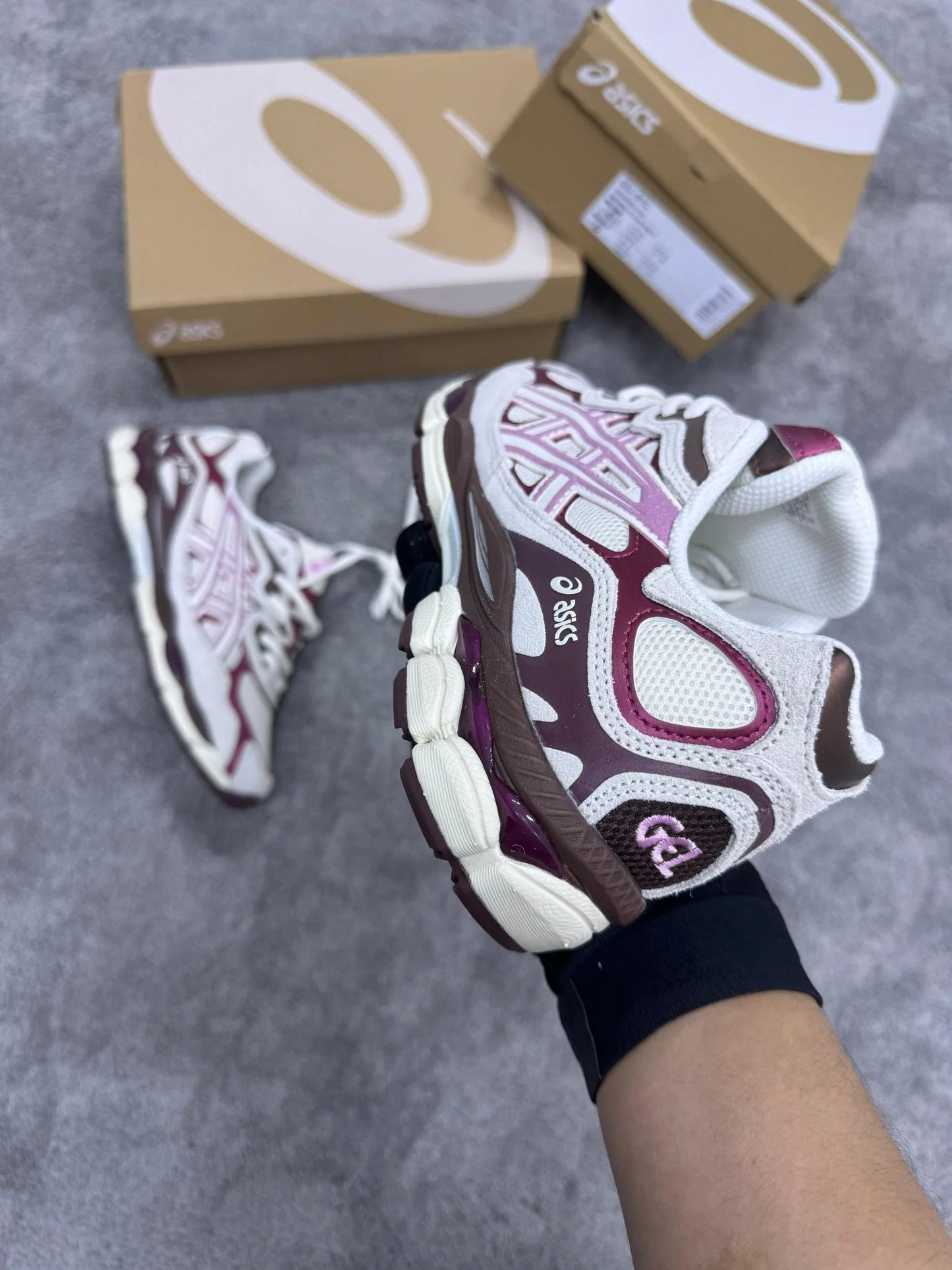 Asics GEL-NYC crema y rosa