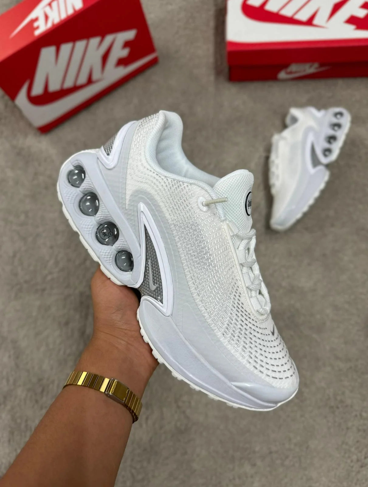 NIKE DN blanca