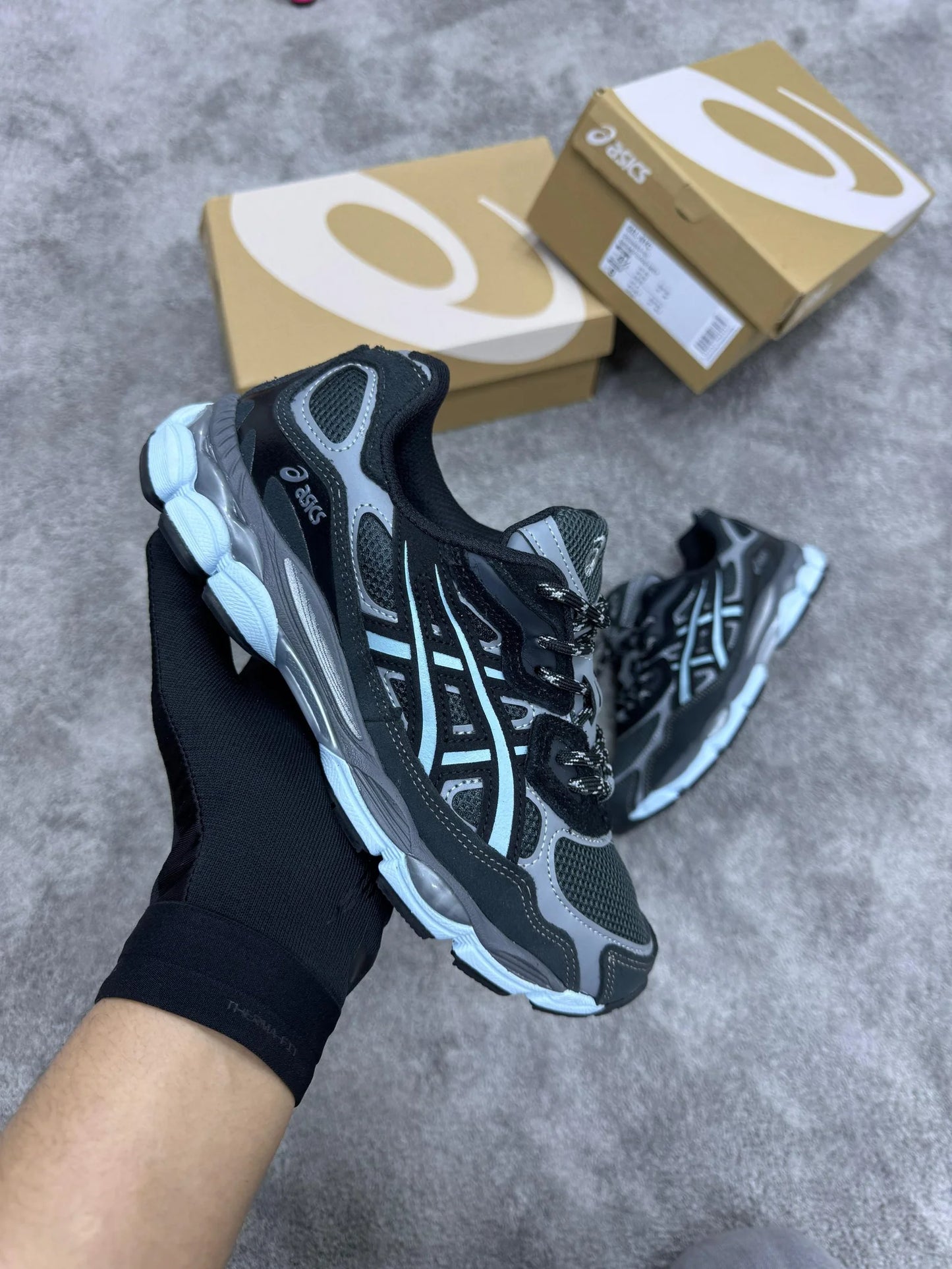 ASICS GEL-NYC negro y azul
