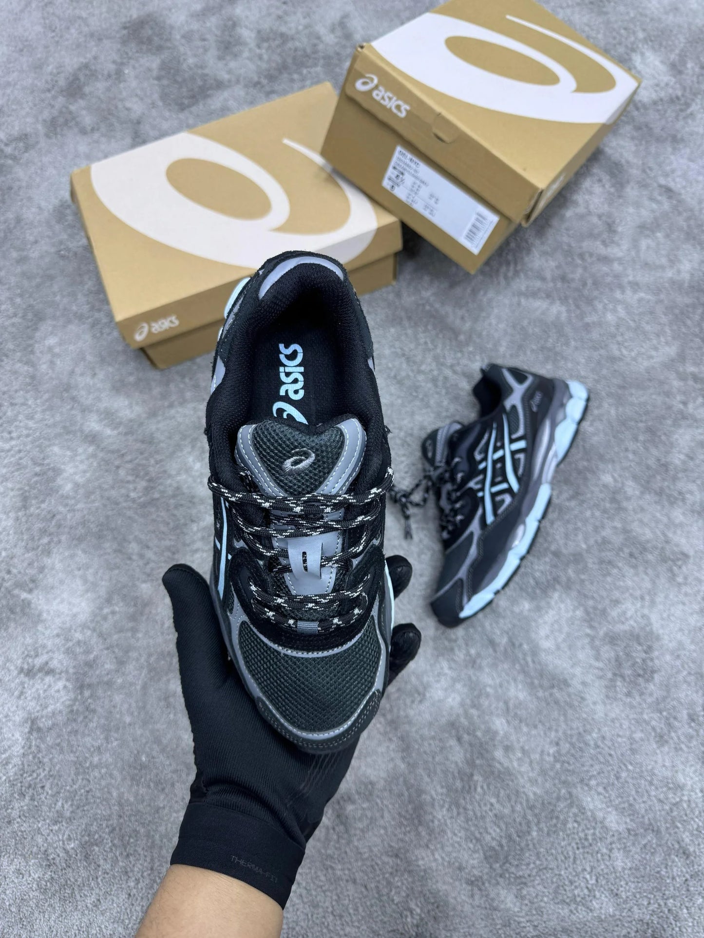ASICS GEL-NYC negro y azul