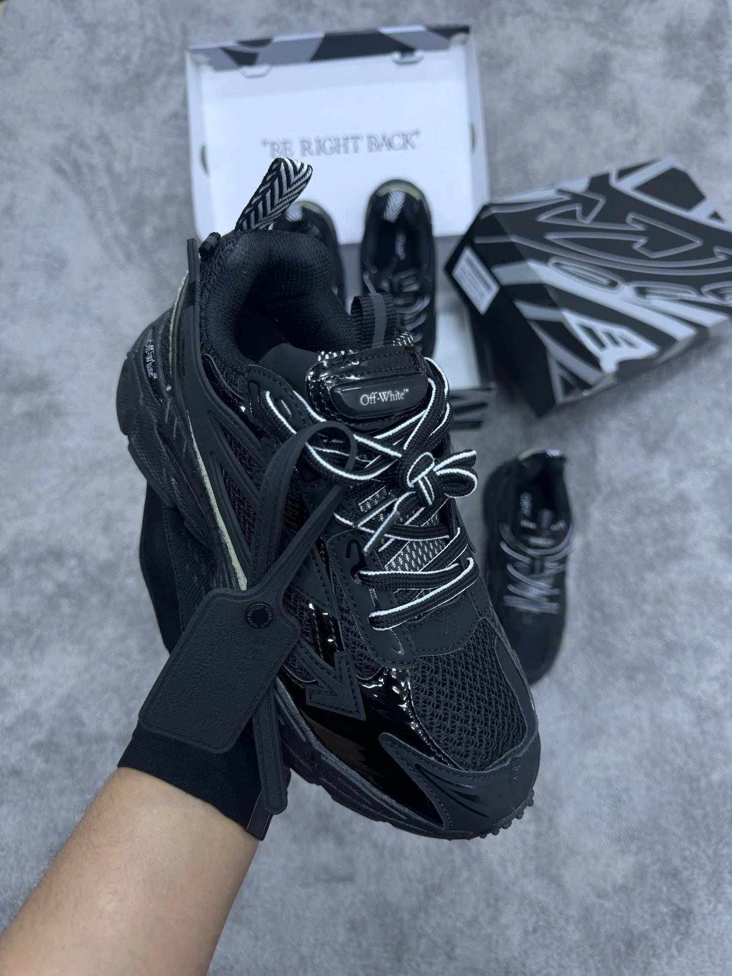 Off-White be Right full black