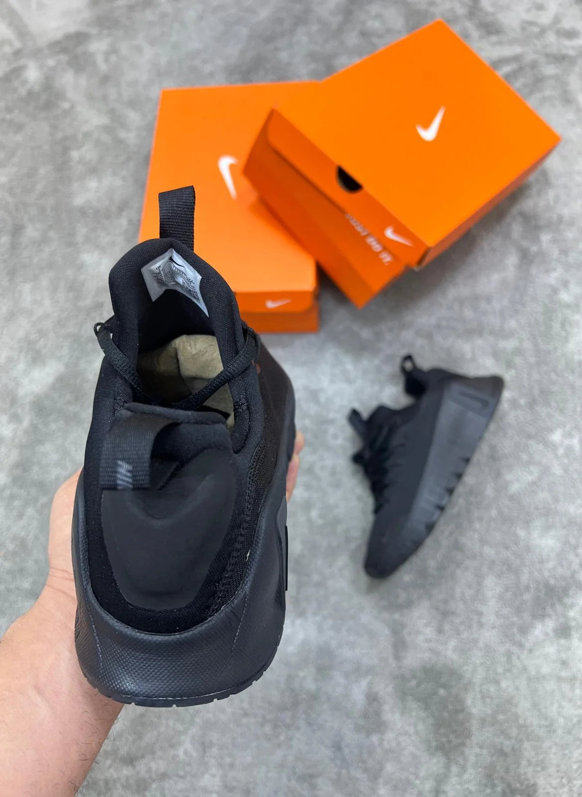 Nike Free METCON negra