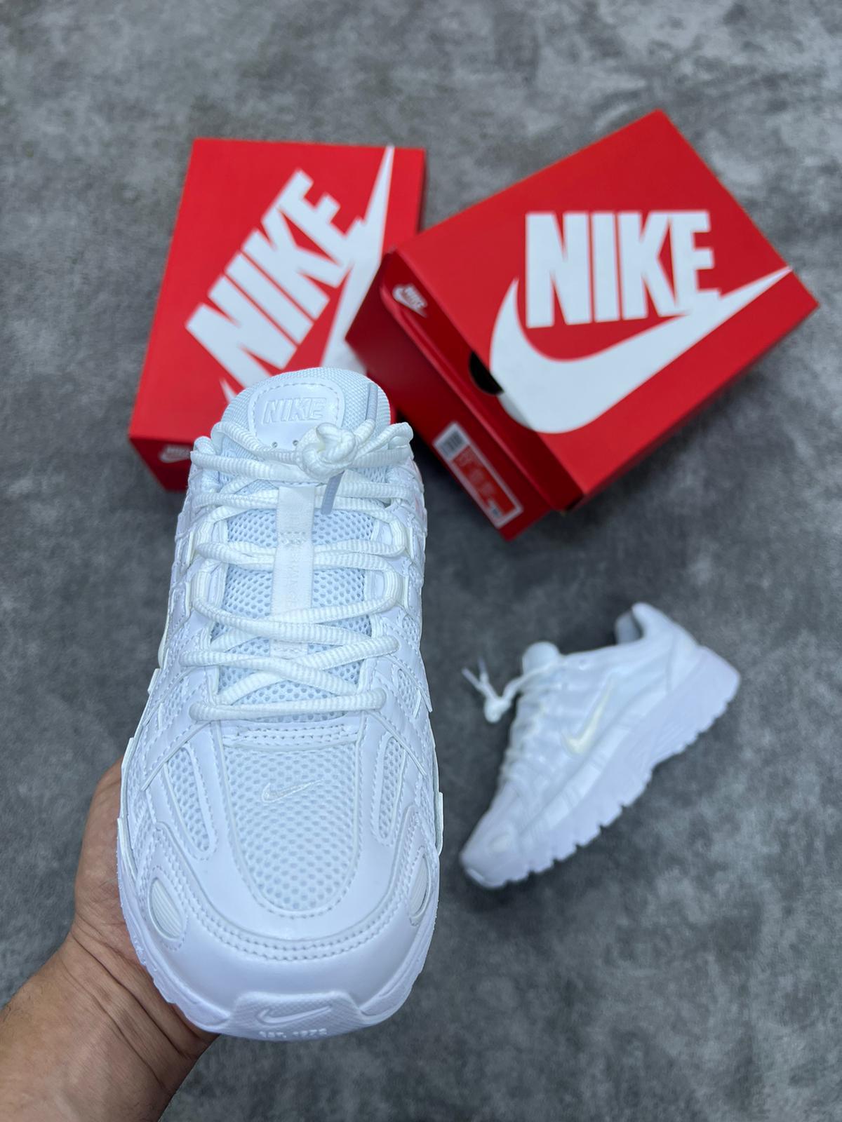 Nike P-6000 blanca